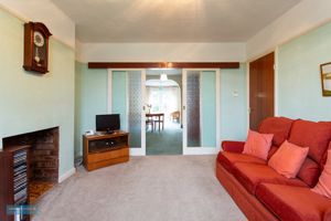 Sitting Room- click for photo gallery